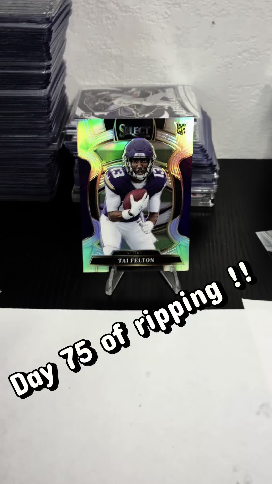 Day 75 !!! Almost to 100 ! #mlb #donrussbaseball #shinycards