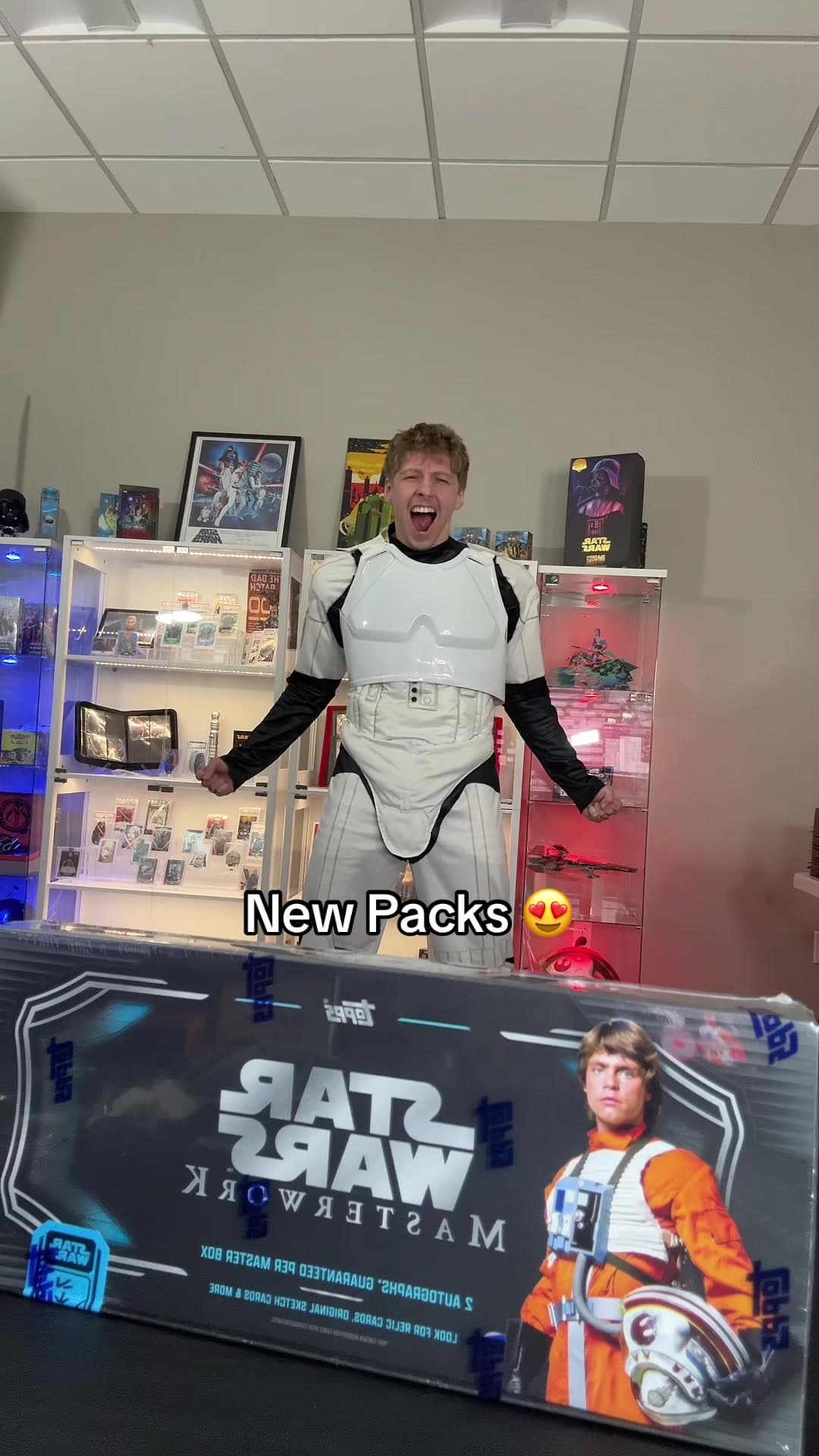 New Masterwork Packs 😍 Opening tonight on Stream❤️ #topps #starwars #collection #mtfbwy