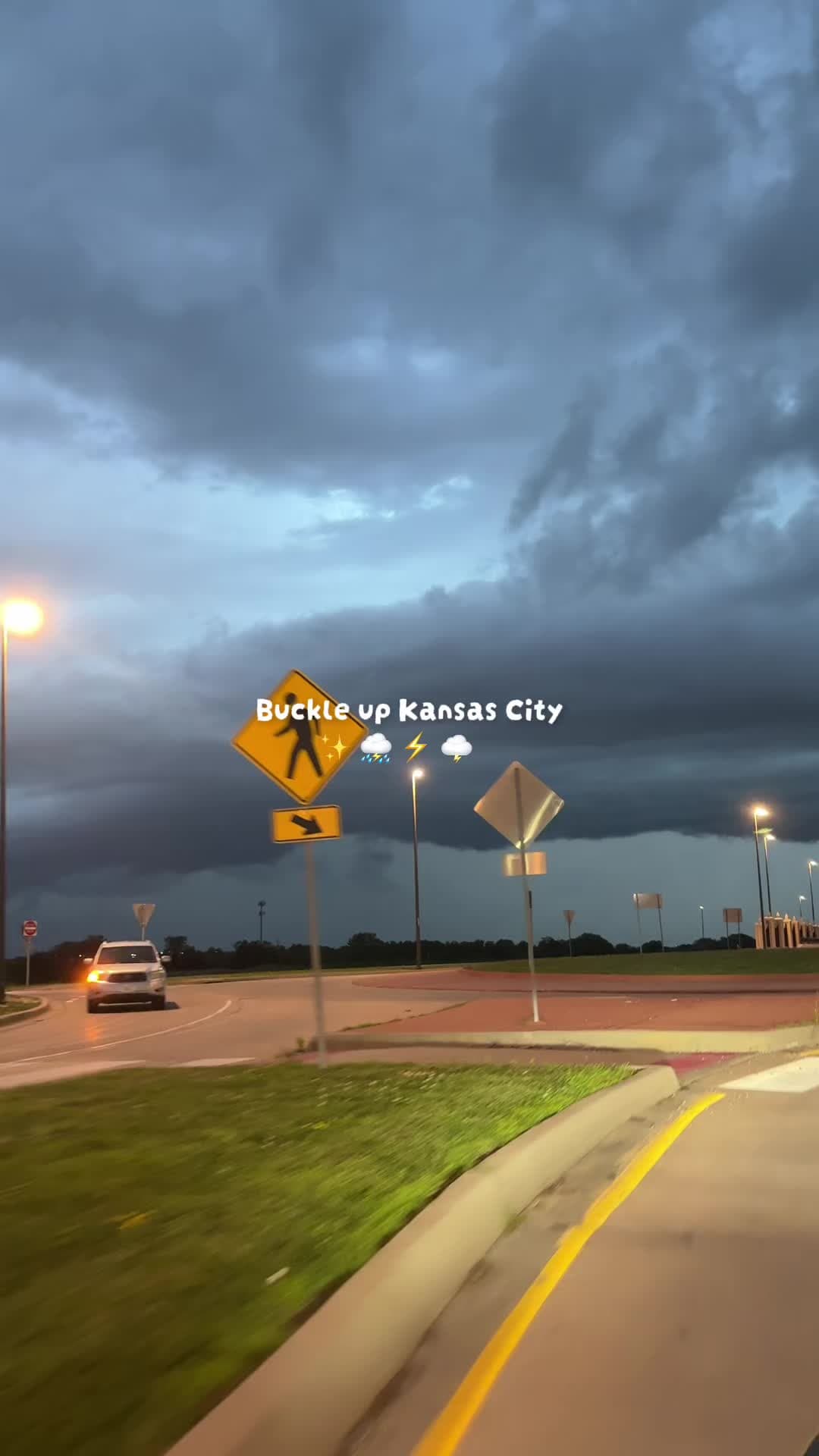 Tornado hit 20 mins later
##KansasCity##Tornado##MissouriWeather##WeatherTok##StormChasing🌪️⛈️