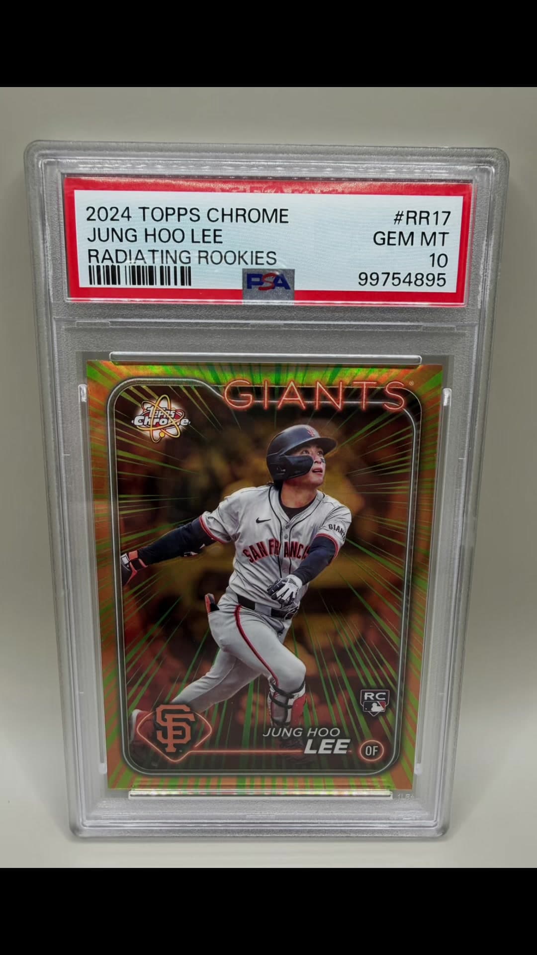 Jung Hoo Lee brings the contact, speed, and star power Giants fans love 👀🔥 Is this a card you are adding before his next big run? #JungHoo