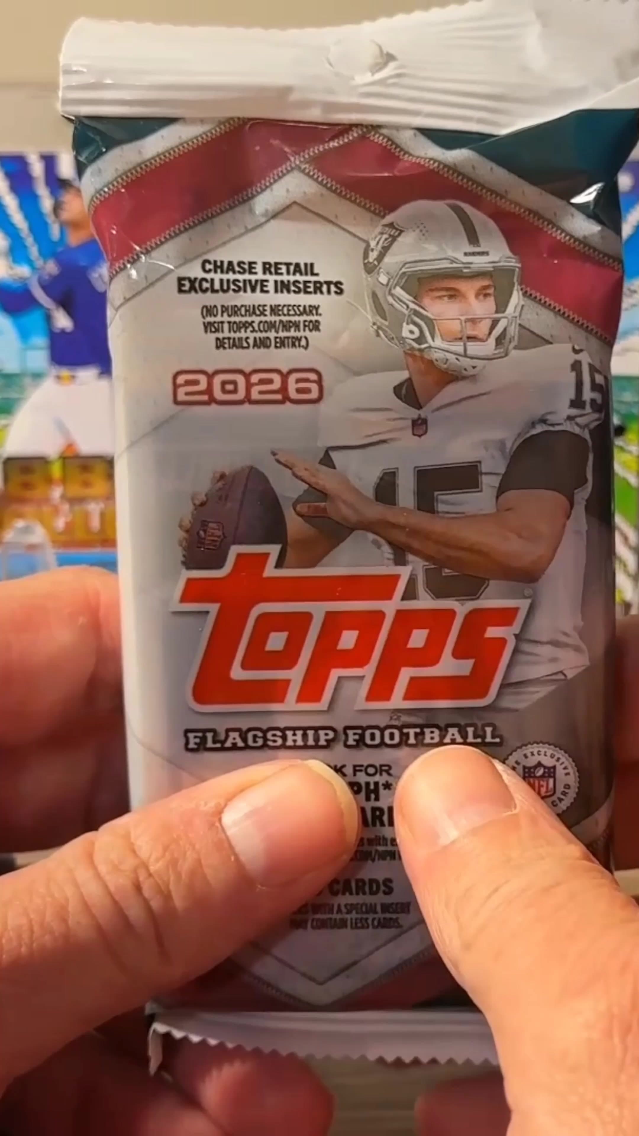 Is 2026 Topps Flagship Football Worth Ripping?! #Topps2026 #FlagshipFootball #CardRipping #FootballCards #SportsCards Don’t wait—your perfe