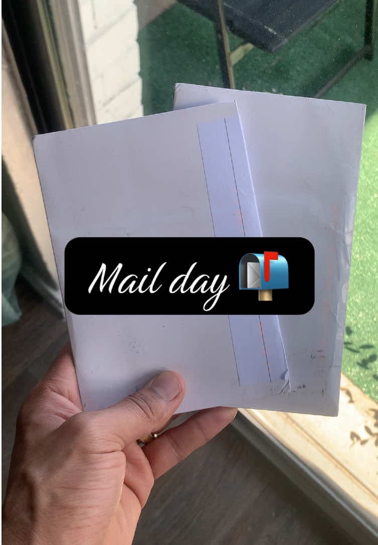 $10 mail day, how did we do?? #sportscards #hobby #nba #basketball #football
