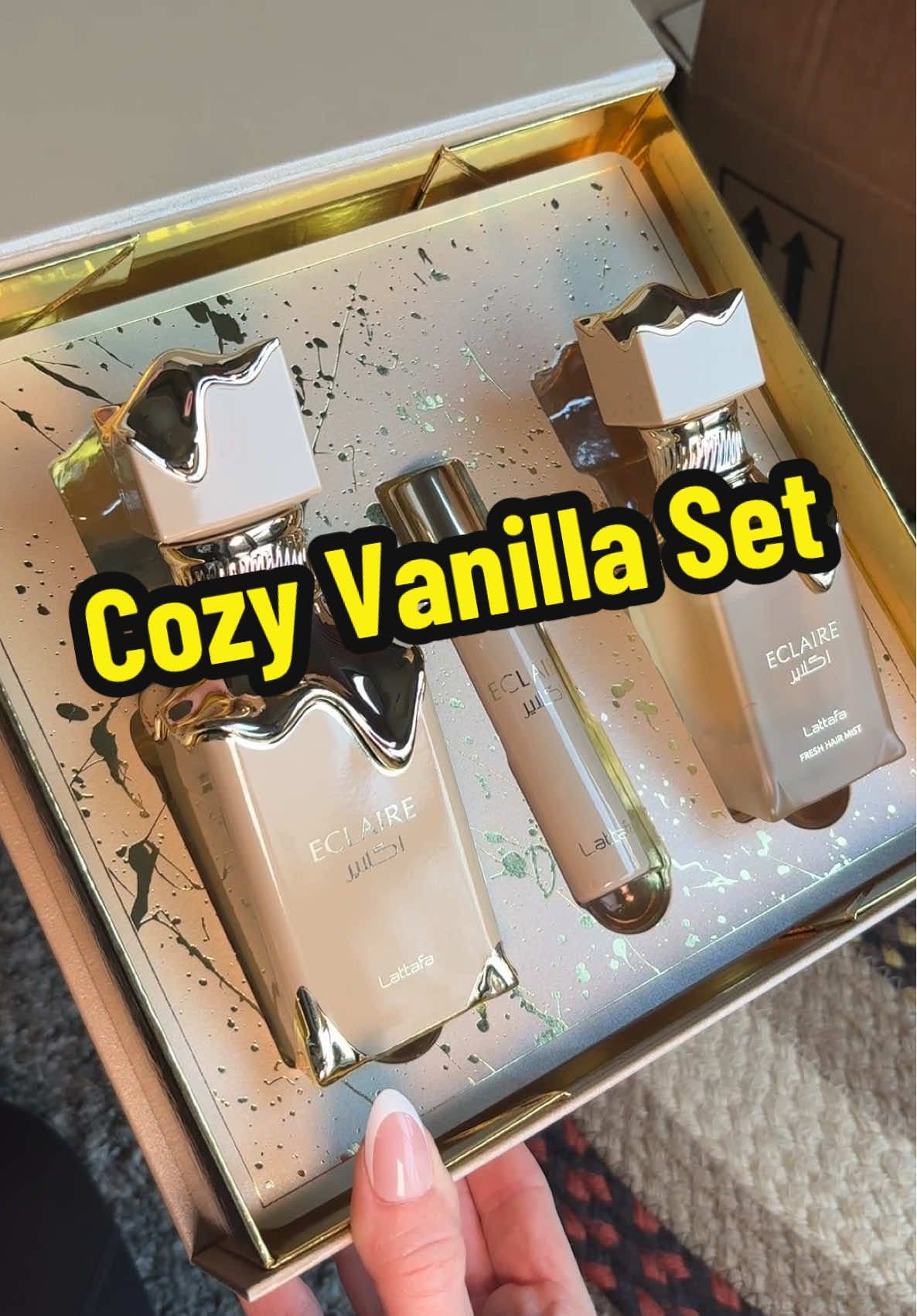 This scent is giving cozy dessert vibes in the best way 🤎✨ The packaging, the sweetness, the hair mist—everything is so good. #vanillascent