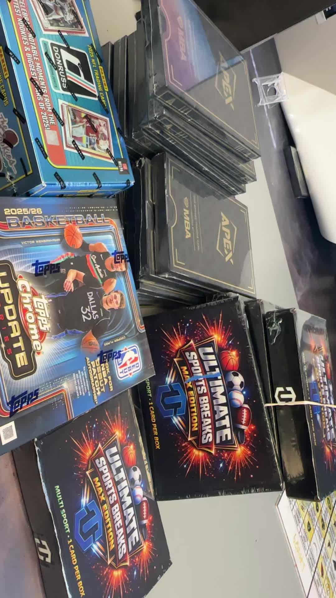 Join our live tonight. come hangout and hit some bangers . 👌😎 #Sportscards #CardBreaks #Valuerips #hobby #cards