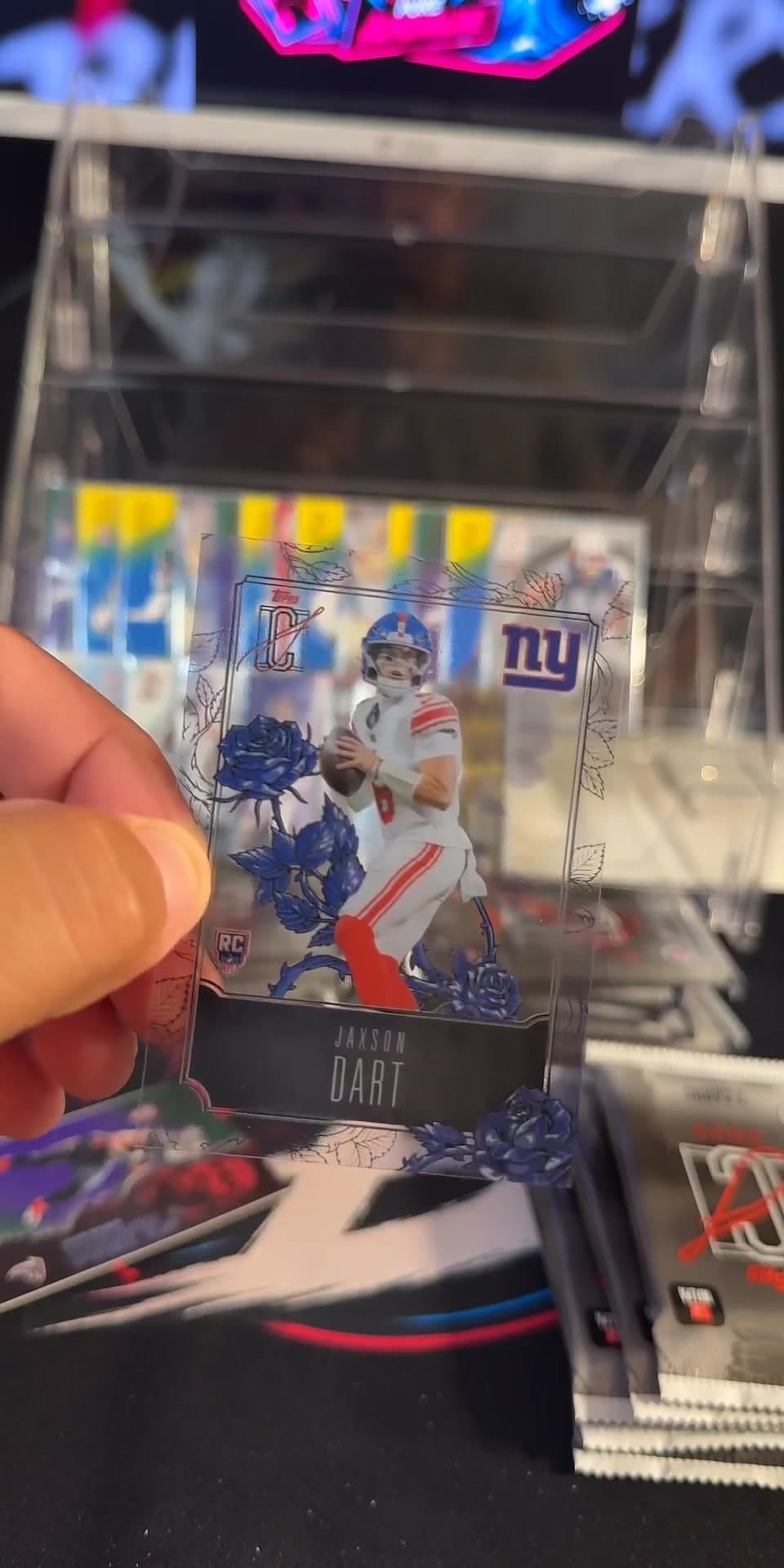 JAXSON 🎯 on the ROSES 🥀HIT OF THE NIGHT 🔥💪🏽 #jaxsondart #toppsfootball #PYTauction #giants #sportscardbreaks