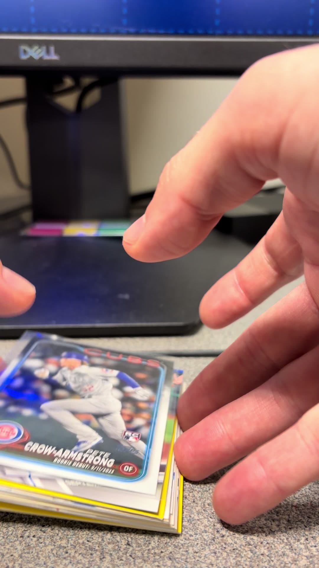A co-worker suprised me with some random Cubs he had! Check em out! #cardcommunity #brcards1 #sportscards #cardcollector #chicagocubs