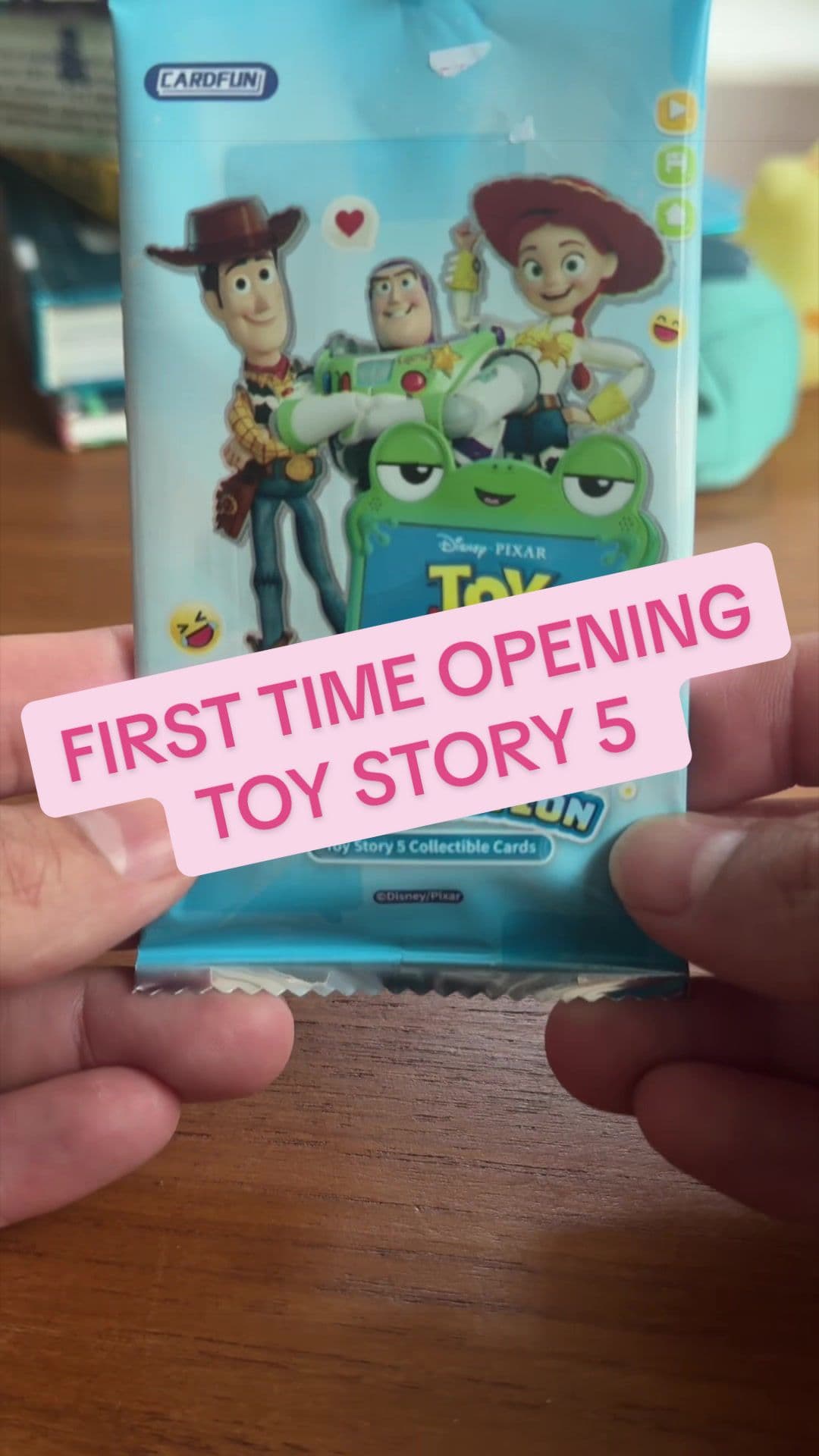 Picked up a pack of CardFun Disney/Pixar Toy Story 5 cards at a bookstore here in Bangkok 🇹🇭.. first one seems like you can peel and revea
