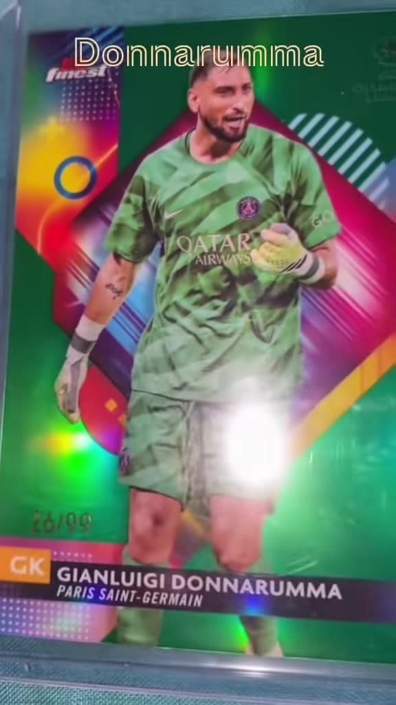 Limited Number Run 26/99 Gianluigi Donnarumma Green Refractor Parallel PSG 2023/24 Topps Finest UCC