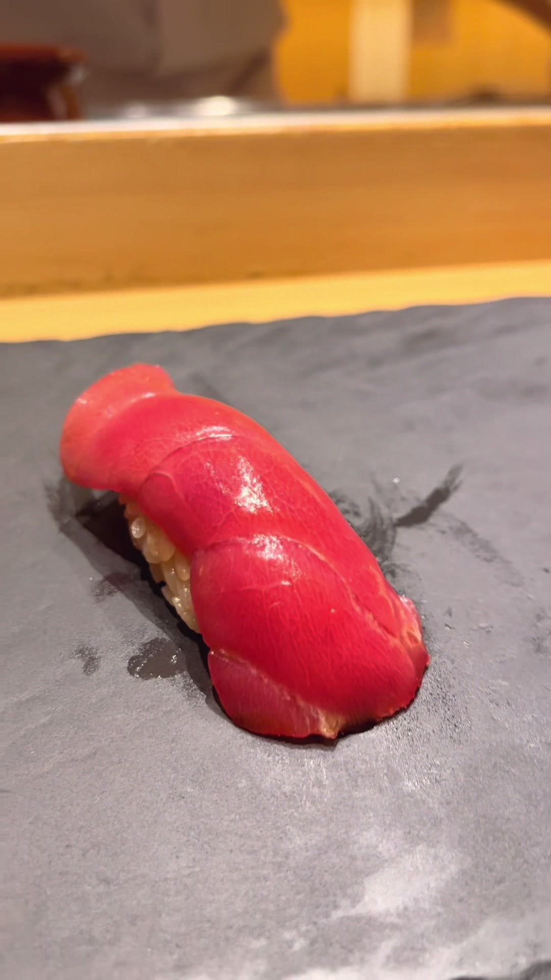 Really short vlog for day 15! Almost near the end :')
Shinkansen back to Tokyo
Food
Sushi omakase!
#japan #japantravel #omakase #sushi #