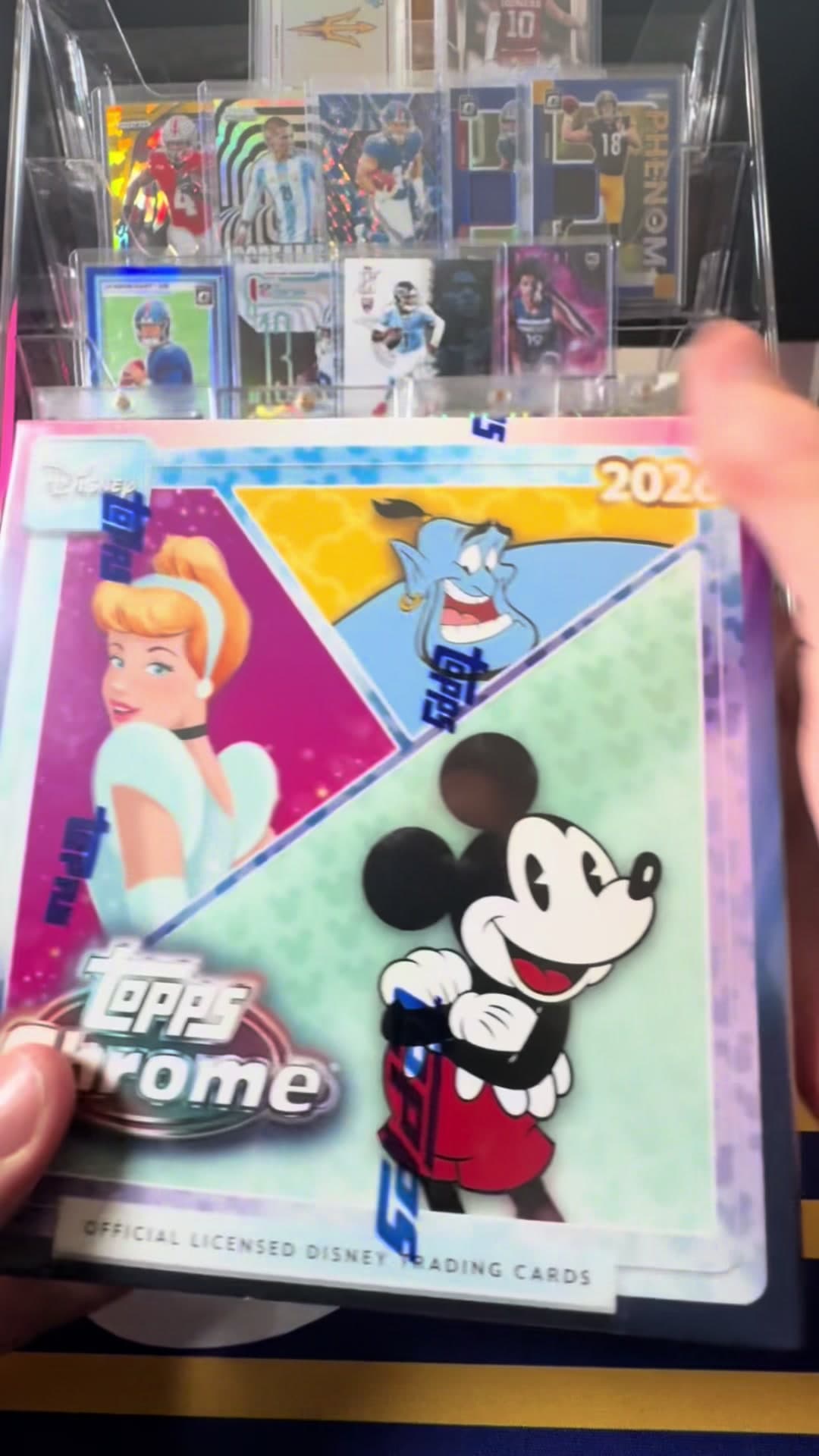 🐭 2026 Disney Topps Chrome mega, another birthday rip brought to you by @Ashley Cross and @Robert Burton! What do you think of this years D