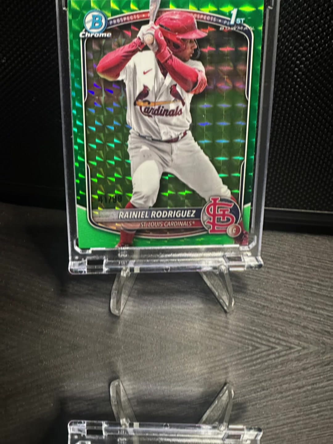 🔥Got another card of the day for Rainiel Rodriguez! This is a 1st Green Geometric #/99. Rodriguez is the number 1 prospect in the Cardinals