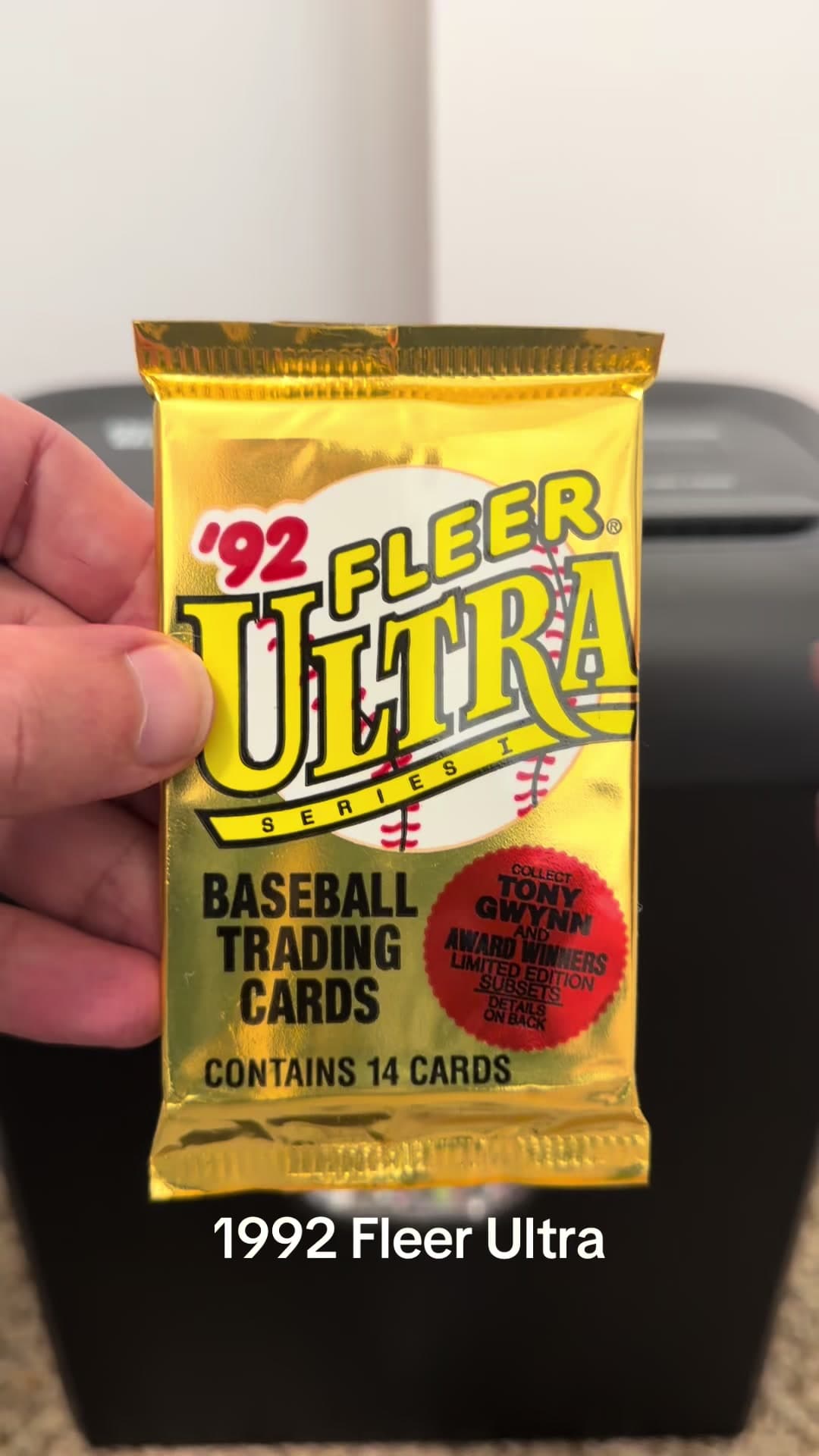 Ripping 1992 Fleer Ultra Baseball Cards #fleer #fleerultra #baseball #rippingpacks #breakers