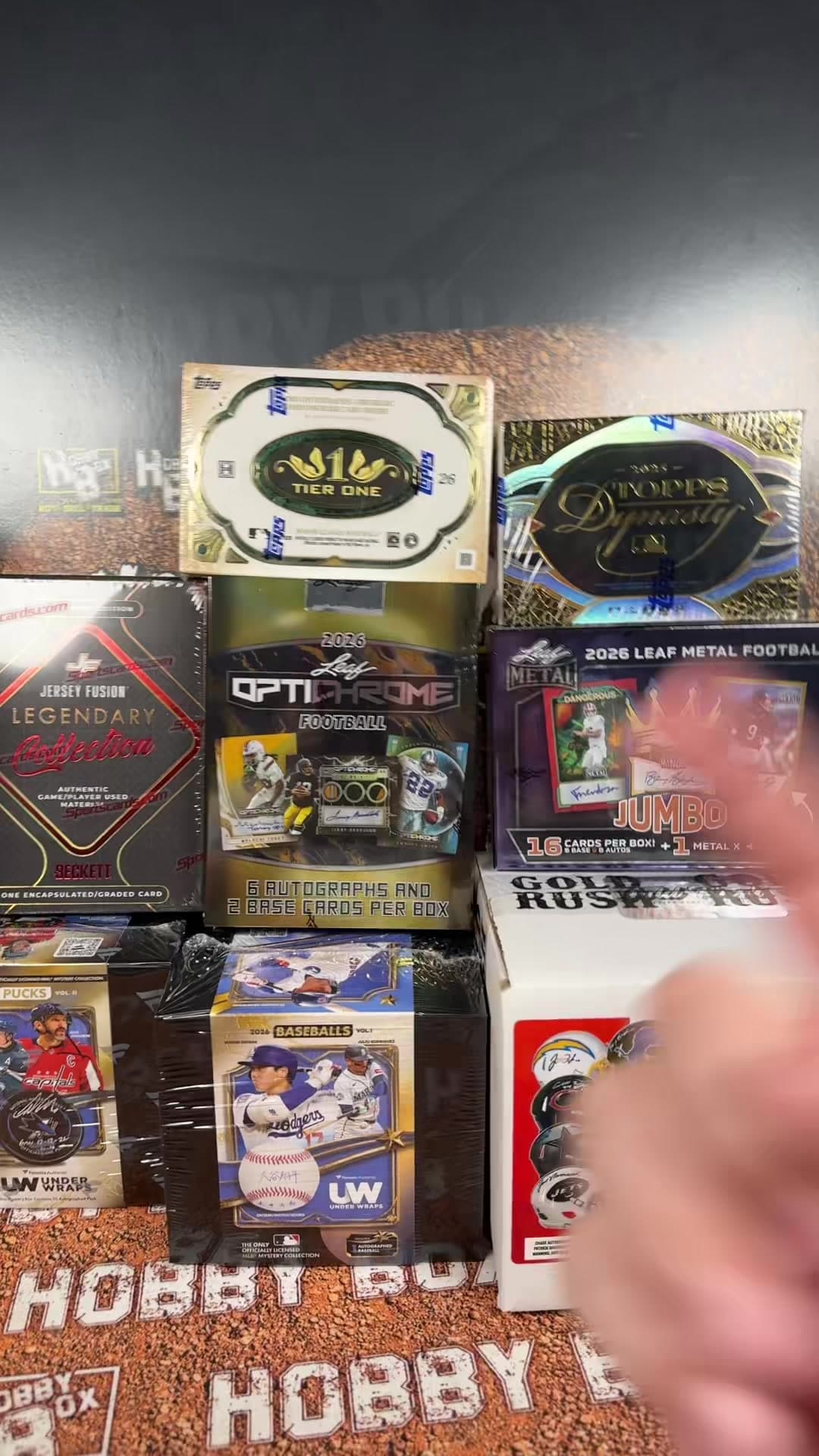 TOPPS CHROME BLACK FOOTBALL RELEASE DAY IS FINALLY HERE🏈🏈🏈!!! TUNE IN AND CHECK OUT THE PRODUCT SECTION. DOLLAR STARTS PERCYS AND MORE #