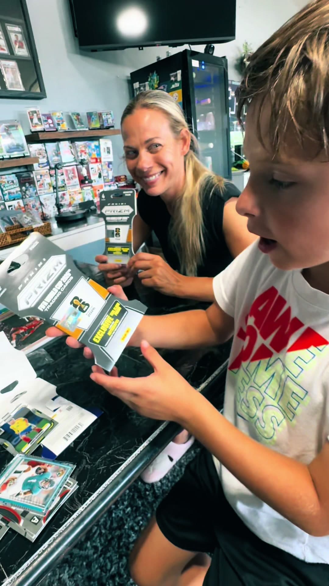 Pack Opening Battle soccer Panini Prizm verse my mom. #panini #paniniprizmworldcup2026 #paniniprizm #sportscards#soccer