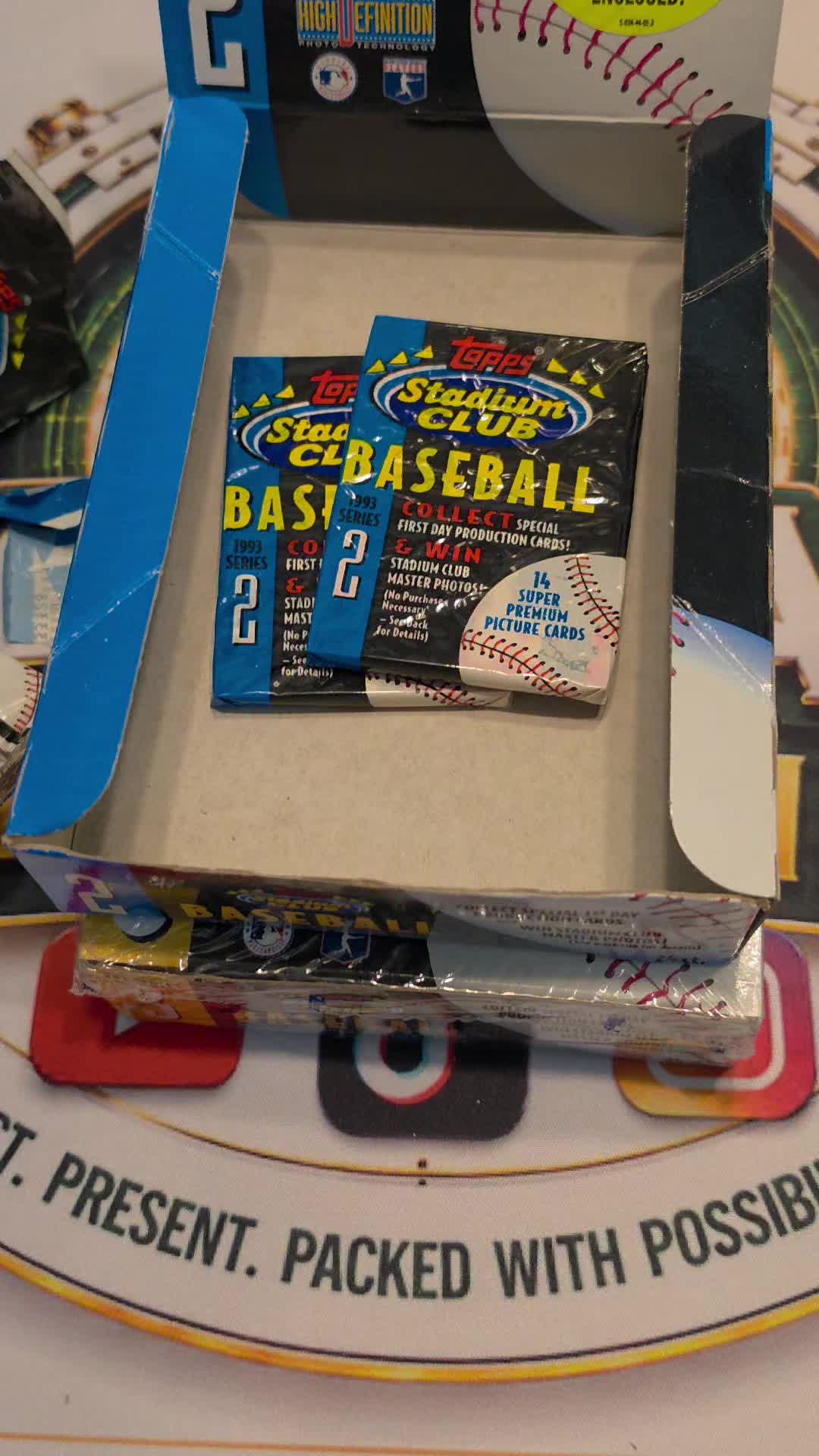 we got Pedro! easily one of my favorite players of all time! 1993 Stadium Club Series 2 Pack and Box Opening #toppsbaseball #stadiumclub