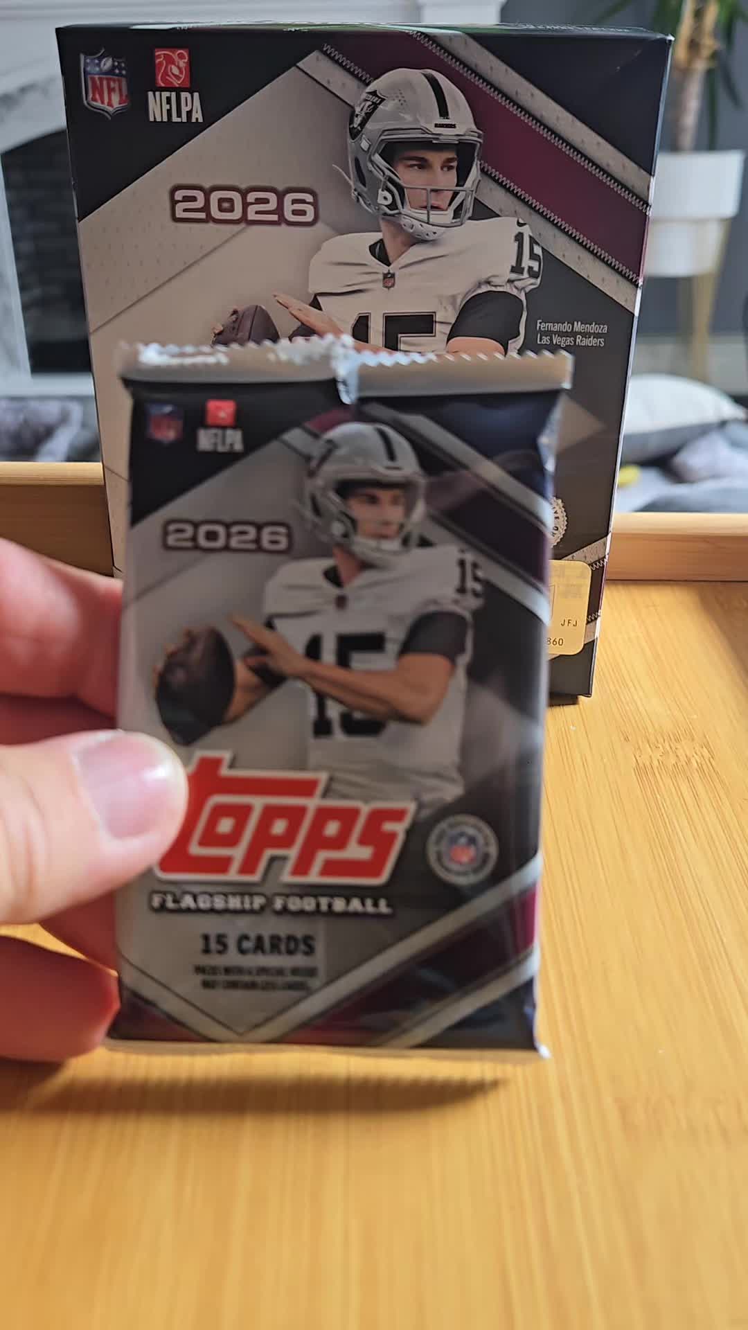 #thehobby #whodoyoucollect #topps #nfl #sportscards