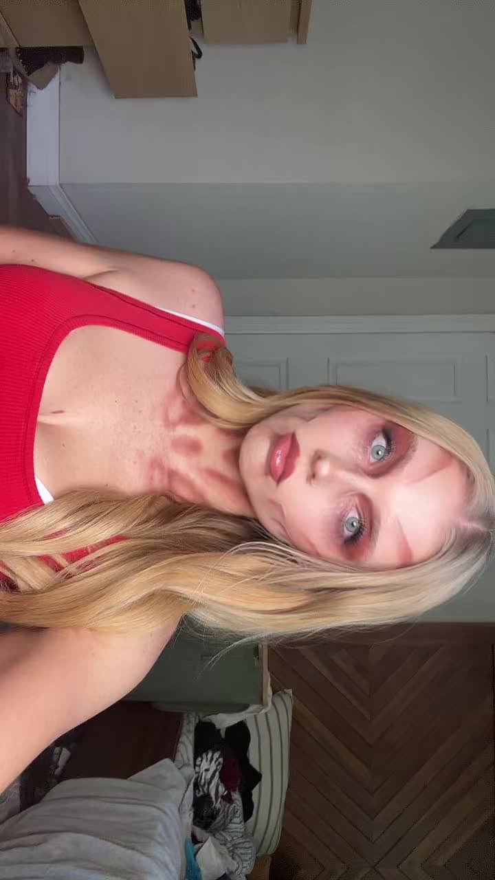 (i know this is mikasas audio but it goes so hard) #attackontitan #femaletitan #aot #cosplay #animegirl