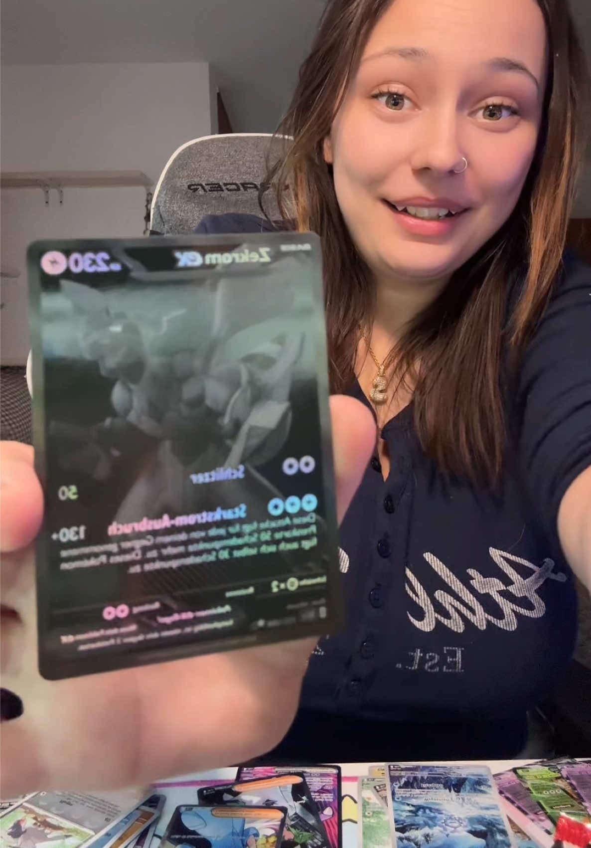 What a crazy hit!! 🖤😍 #pokemon #pokemontcg #pokemoncommunity #pokemontiktok #cutepokemon