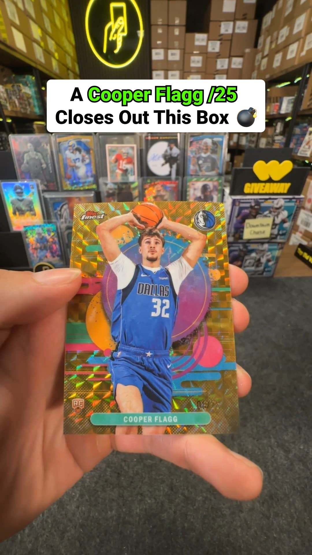 A Cooper Flagg /25 was pulled live by @topbidcollectors on Whatnot! Hitting Cooper at the very end was the perfect way to finish the box. π