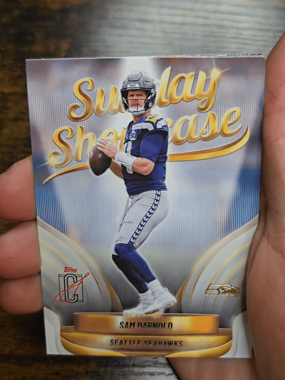 Today we are opening 2025 TOPPS SIGNATURE CLASS FOOTBALL!! I love this product!#toppscards #sportscards #football #chasingcasehit #signature