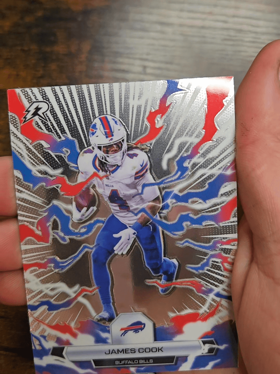 2026 Topps Resurgence football#chasingcasehit #tradingcards #toppscards #football #thehobby