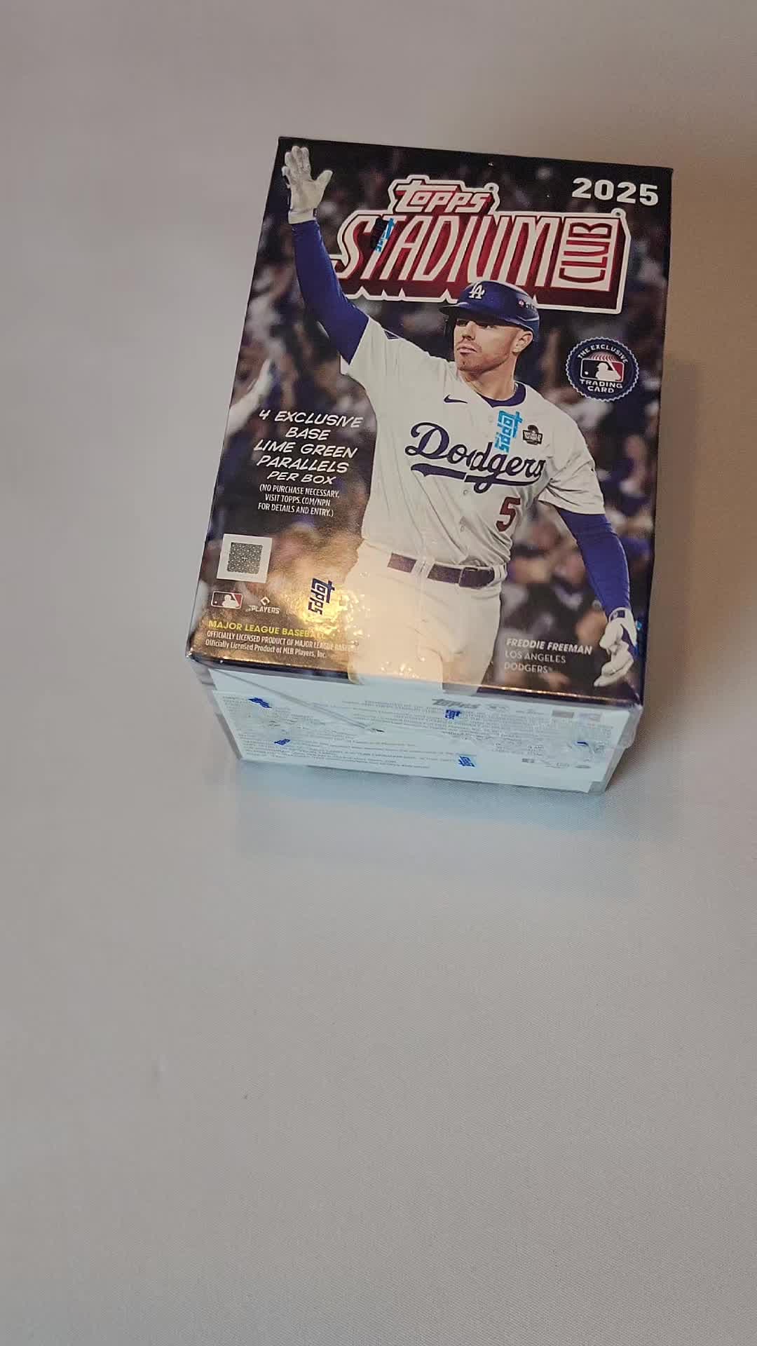 Which Stadium Club Cards are better? 1993 or 2025? Topps Baseball Card Box and Pacl Opening #cardcollect #packopening #baseballcardsofti