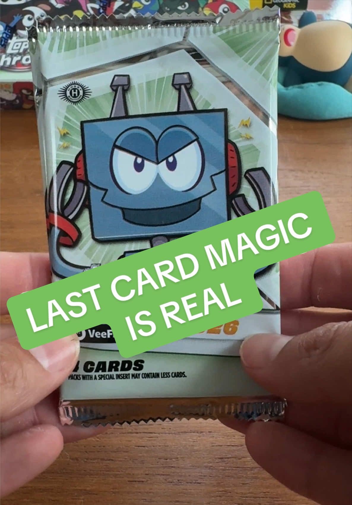 Another day.. another pack! Today I opened two packs of Topps Chrome VeeFriends 2026. Wonder if I can get @GaryVee to sign the last card?! W