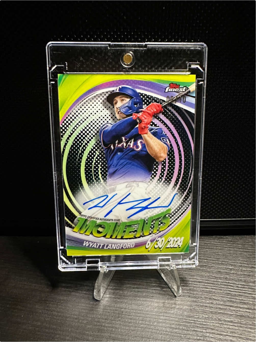 🔥 heading over to Texas for this card! Card of the day goes to Wyatt Langford and this 2025 Topps Finest Black Autograph #/10! This is my l